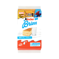 Kinder Brioss met melkvulling 270 g, wit met rode zak met gevulde koek en glas melk